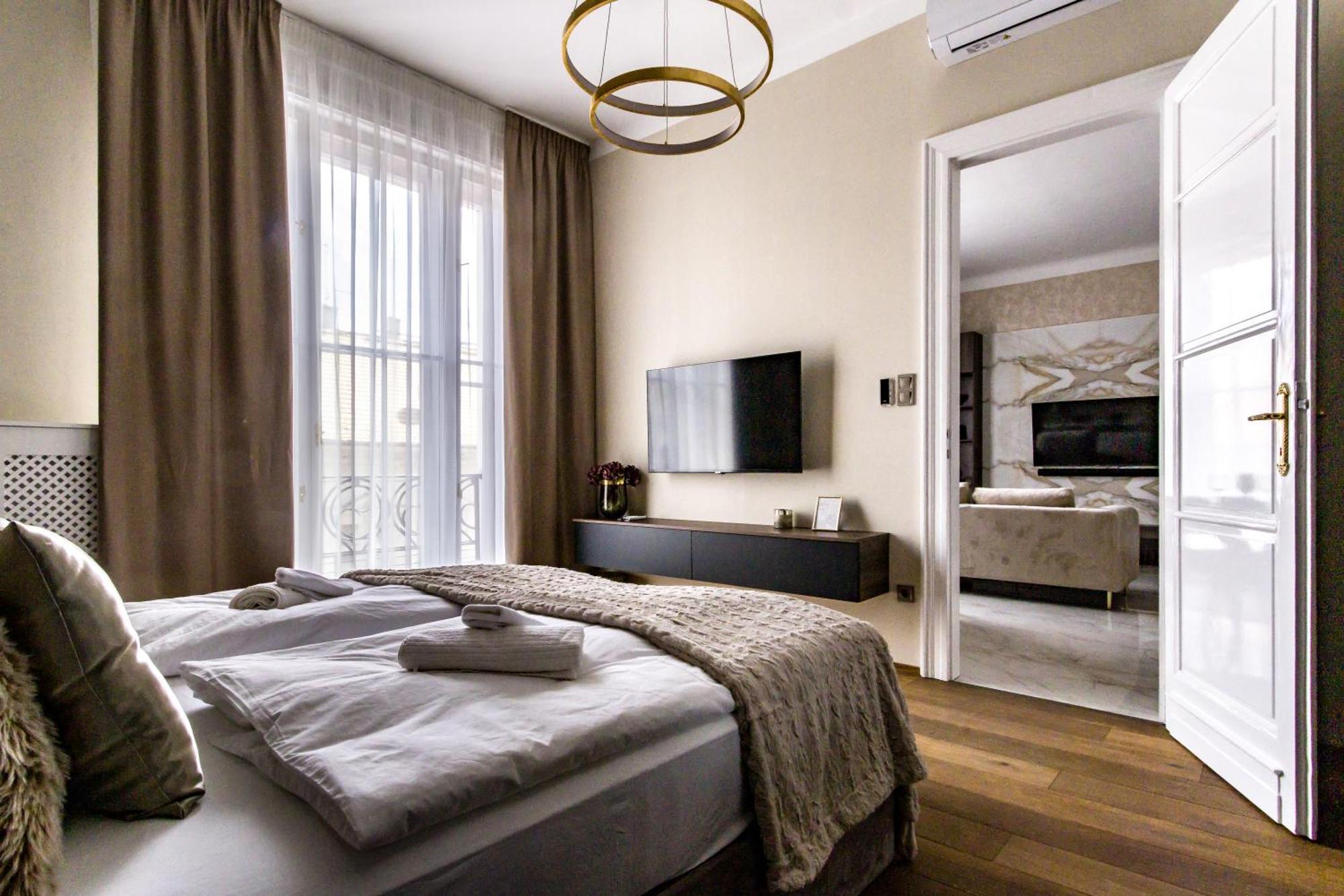 N16 Deluxe Apartment ブダペスト エクステリア 写真